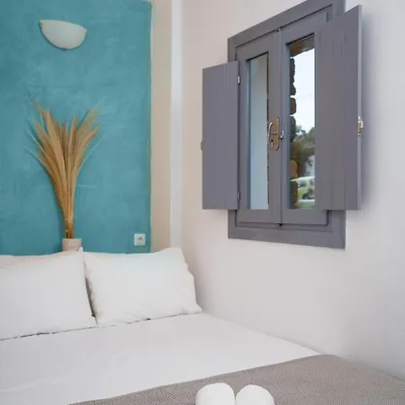 Hotel Blue White *